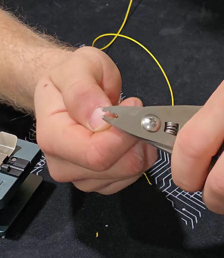 Fiber Optik Kıl Ucu Açma